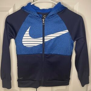 Nike full zip 2 pocket hoodie-Little Kid Large (7)